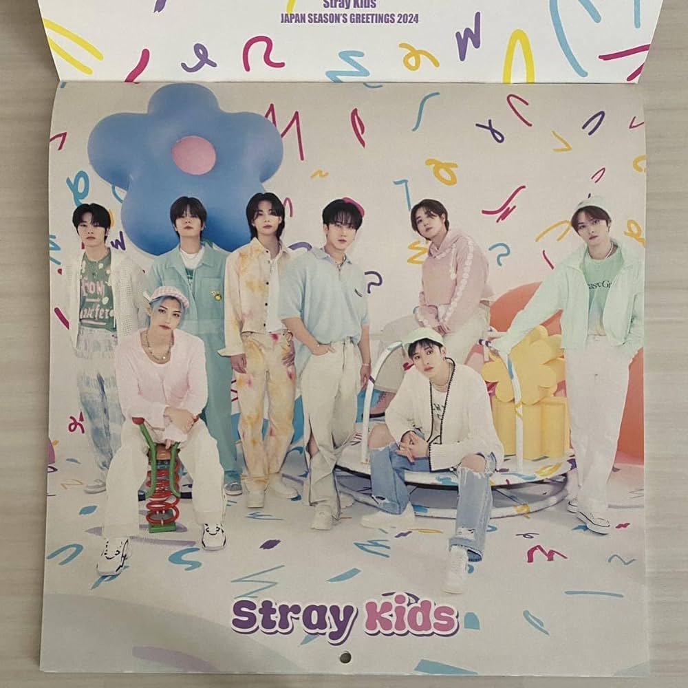 Stray Kids Air-ful 2024カレンダー付き Amazon.co.jp: Stray Kids スキズ JAPAN 2024 カレンダー Air